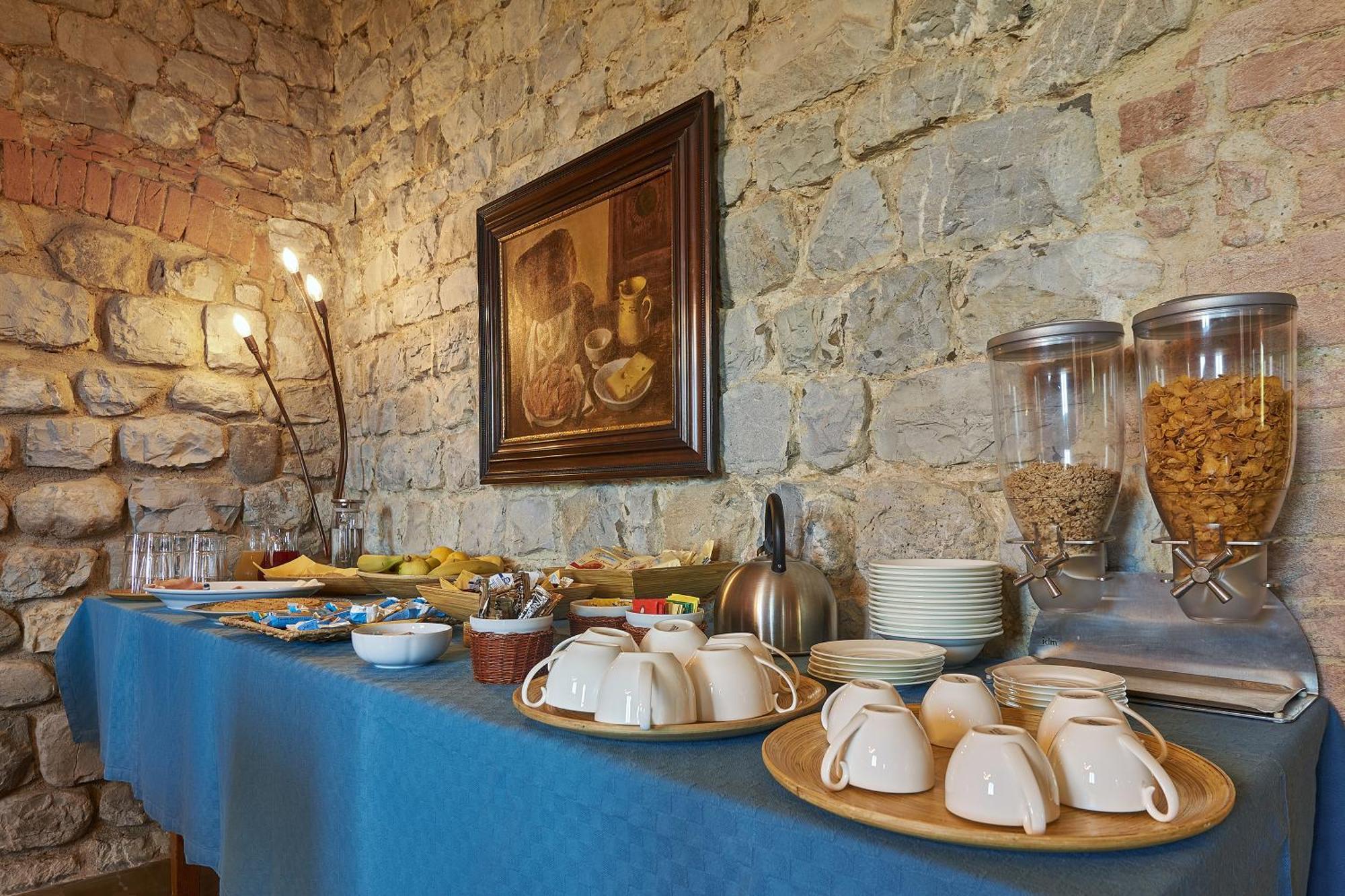 La Gazzara Castell'In Villa カステルヌオーヴォ・ベラルデンガ エクステリア 写真